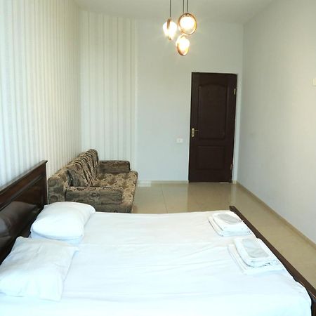 Rent Inn Yerevan On Sakharov Square Zewnętrze zdjęcie
