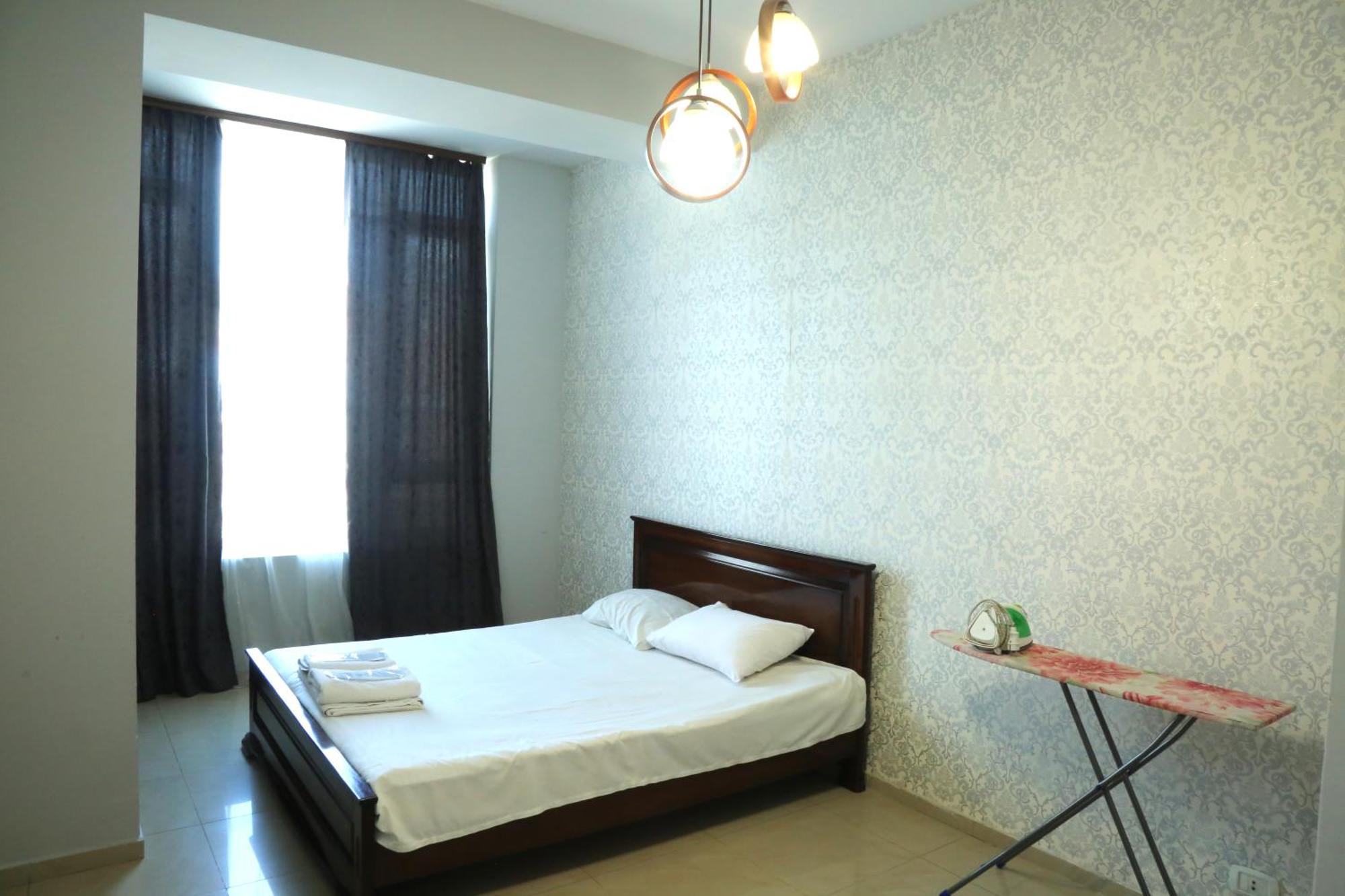 Rent Inn Yerevan On Sakharov Square Zewnętrze zdjęcie