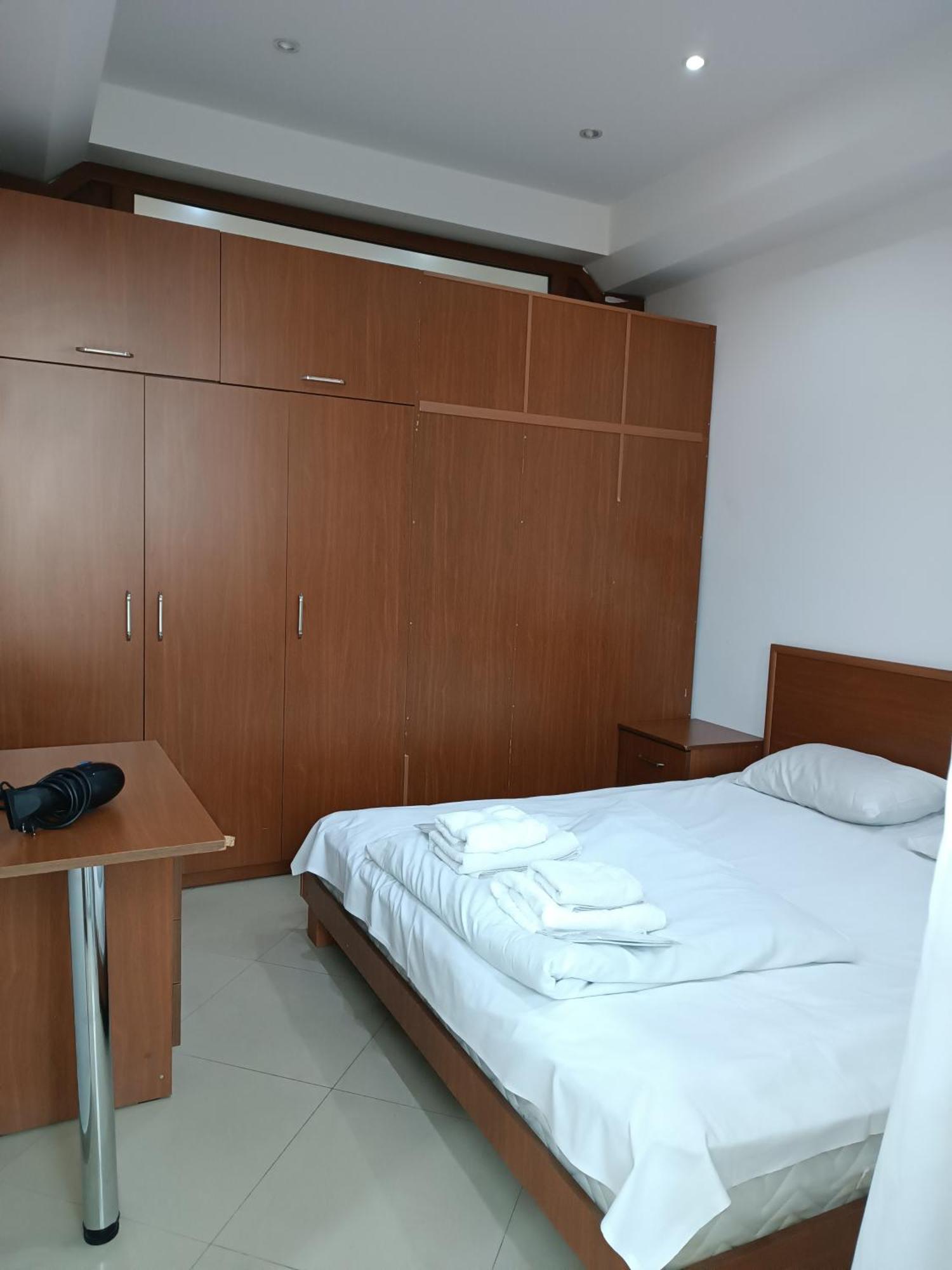 Rent Inn Yerevan On Sakharov Square Zewnętrze zdjęcie