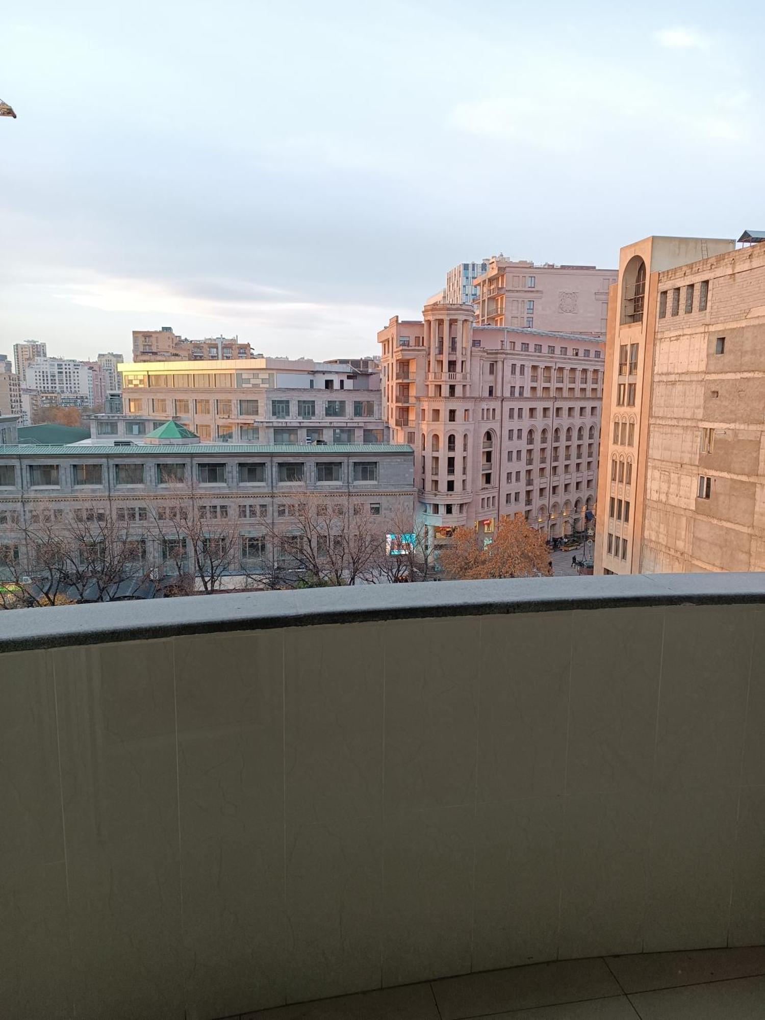 Rent Inn Yerevan On Sakharov Square Zewnętrze zdjęcie