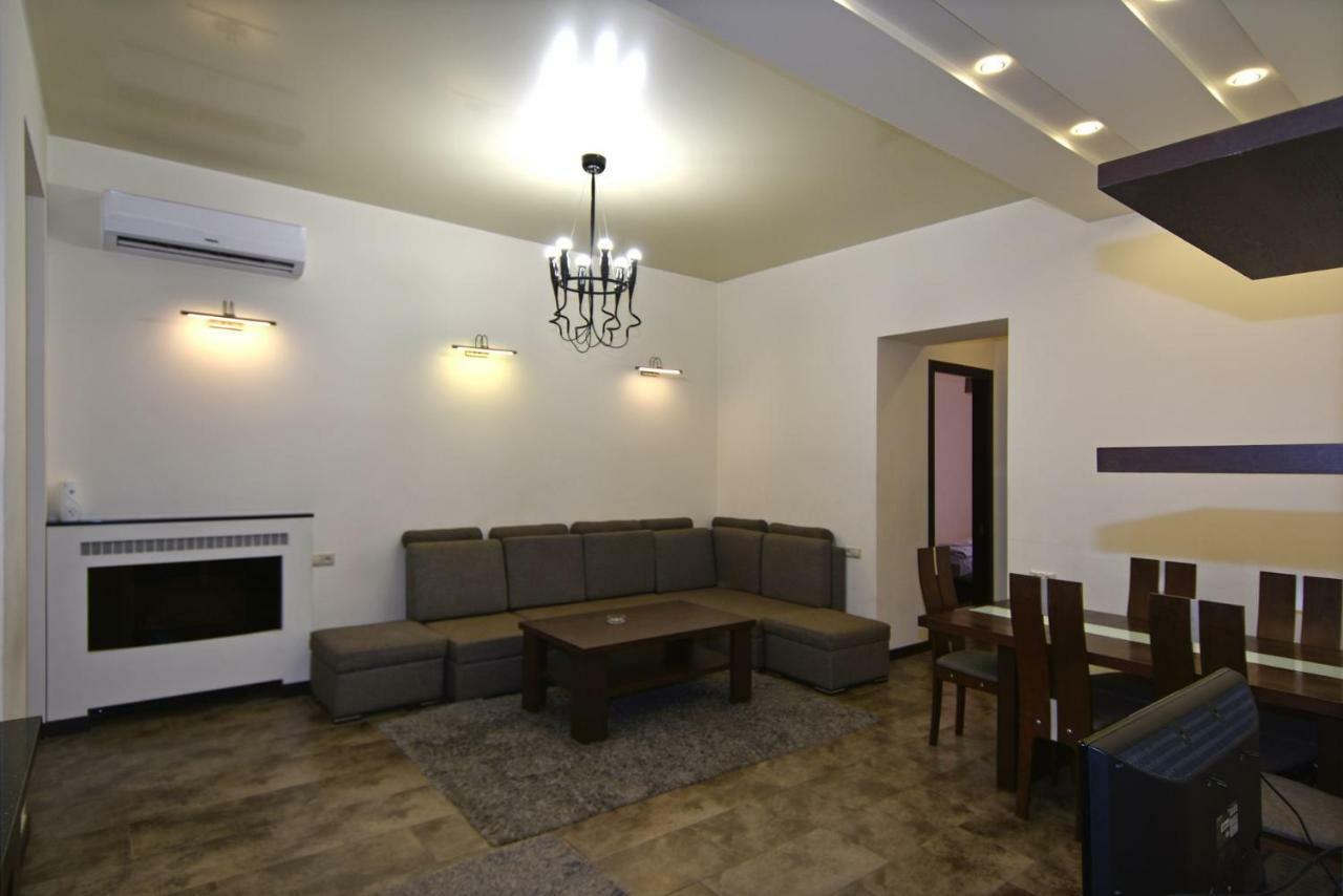 Rent Inn Yerevan On Sakharov Square Zewnętrze zdjęcie
